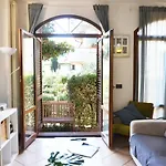 Il Nespolo Nyaraló *